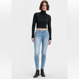 Original Levi’s 711 skinny size 24 stretch medium wash